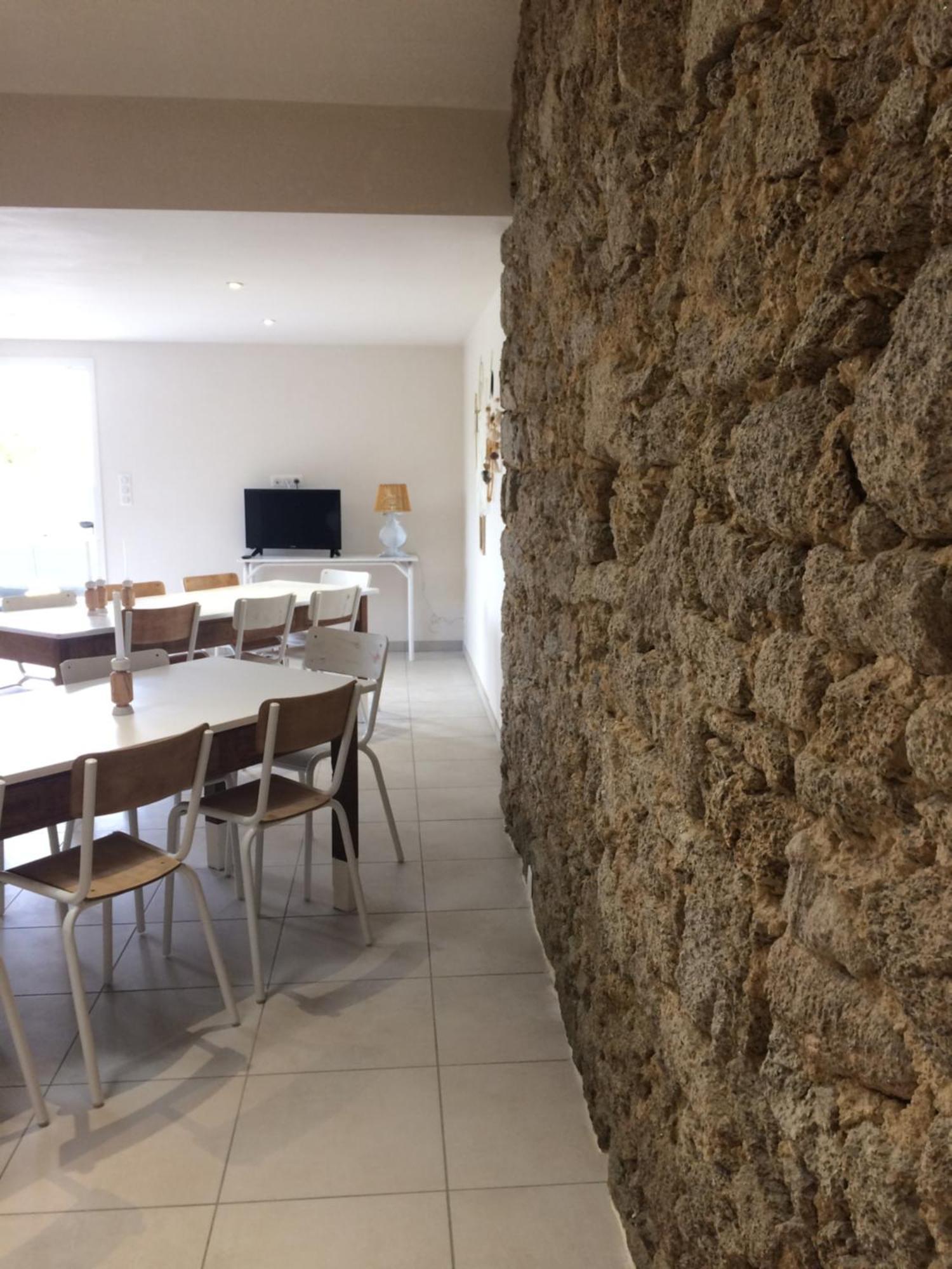 Le Petit Monty Gite Cote Jardin Saint-Malo-du-Bois Eksteriør bilde